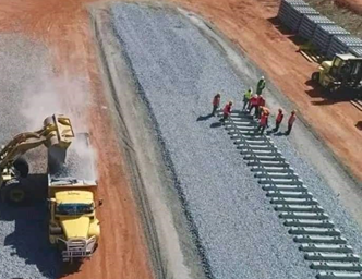 En images travaux de la ligne ferroviaire Kano-Jibia-Katsina-Maradi, serpentant ainsi la frontière Niger-Nigeria.