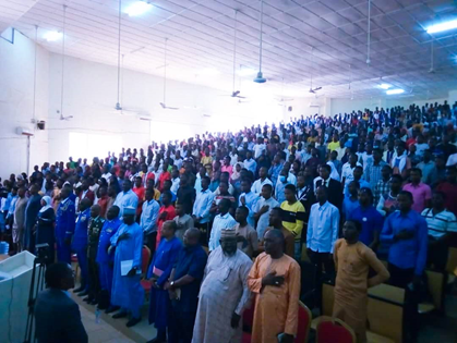 Conférence publique à l’université Abdou Moumouni de Niamey : Les forces de défense et de sécurité échangent avec le monde universitaire et la jeunesse estudiantine !