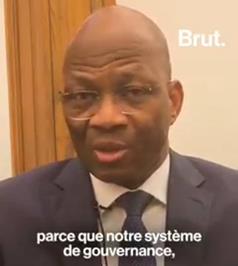 Burkina Faso : Le Général Djbril Bassolé reconnait qu’armer les civiles constitue une crise dans la crise du terrorisme !