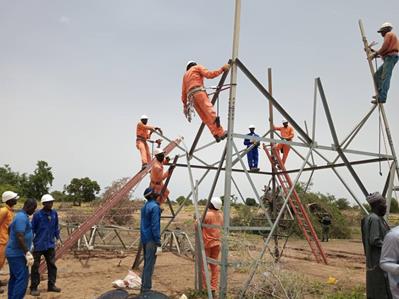 Niger : La Nigelec s’attèle au remplacement rapide des 5 pylônes tombés !